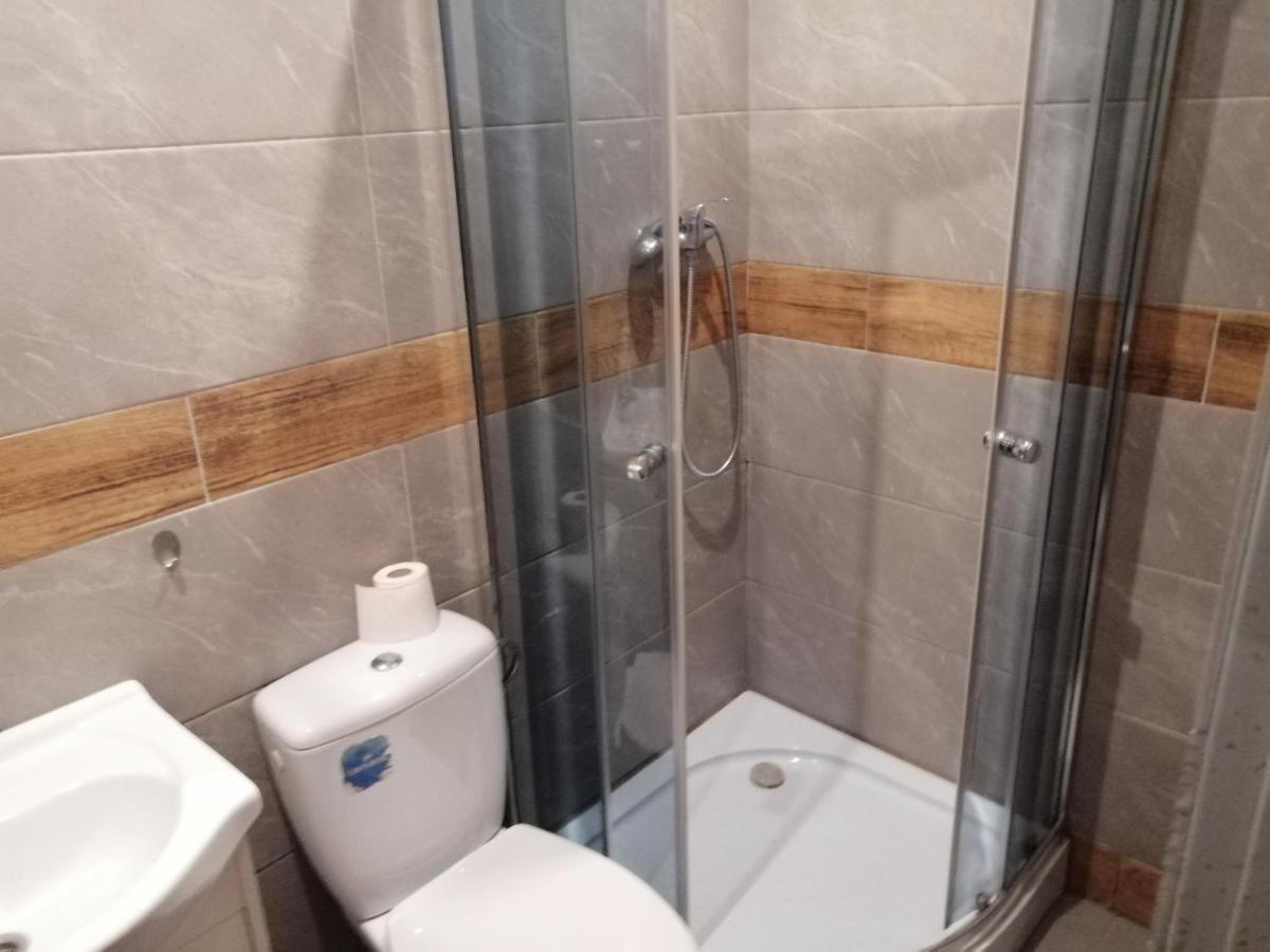 Pokoje Goscinne Polo Czestochowa Bagian luar foto