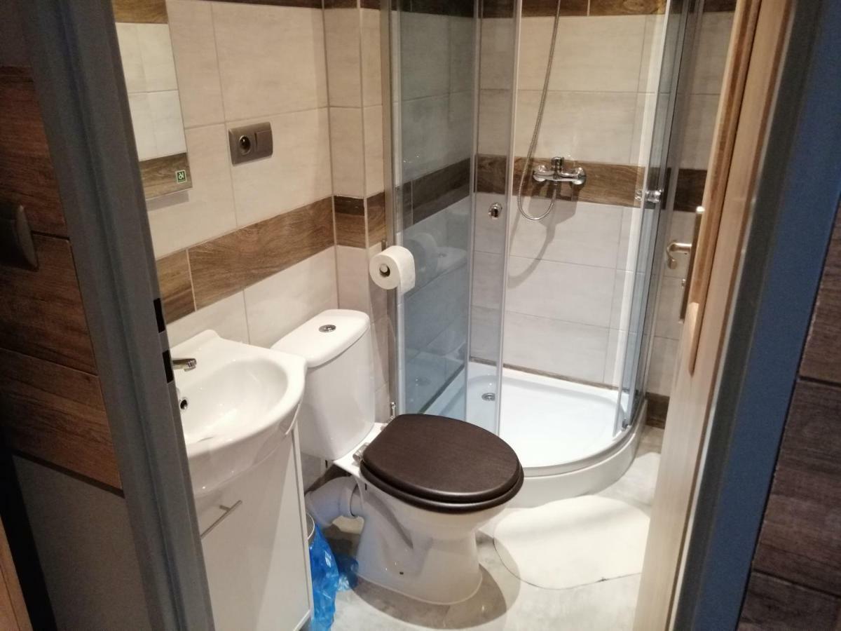 Pokoje Goscinne Polo Czestochowa Bagian luar foto
