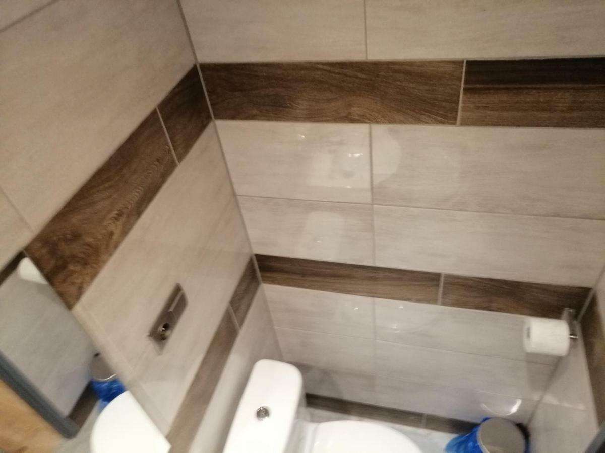 Pokoje Goscinne Polo Czestochowa Bagian luar foto